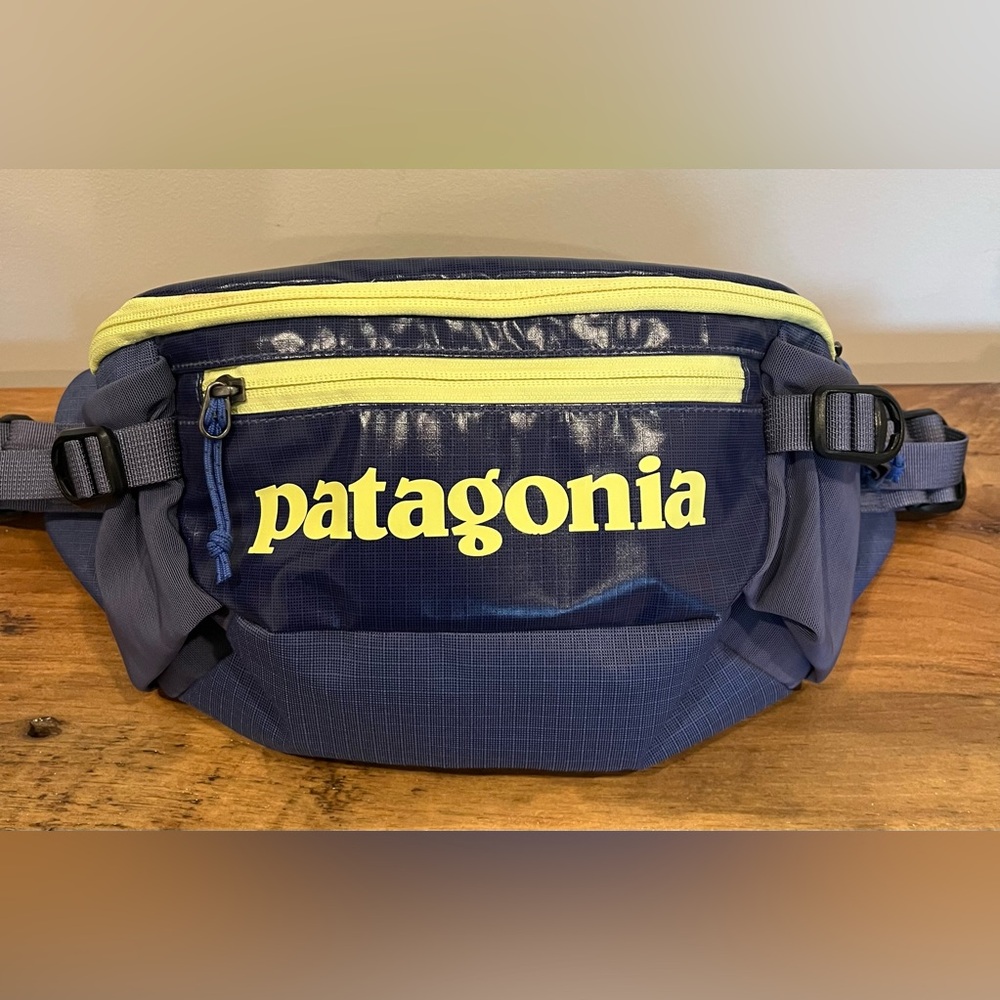 Patagonia black hole 5 L waist/hip pack – glossy rare discontinued style